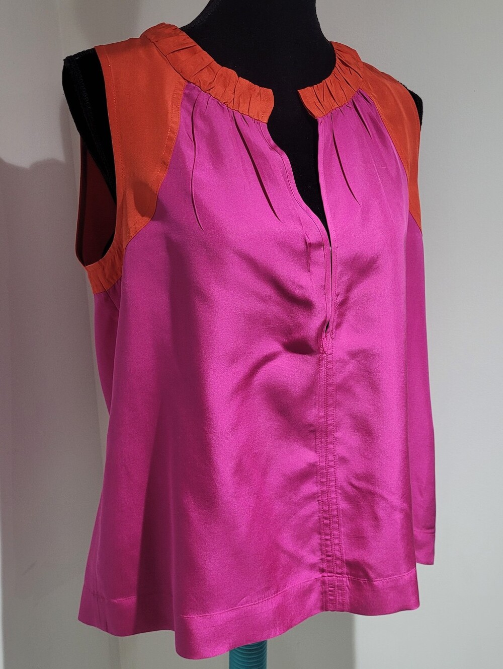 Marc By Marc Jacobs Pink and Orange Silk Blend Sleeveless Blouse - Picture 2 of 9